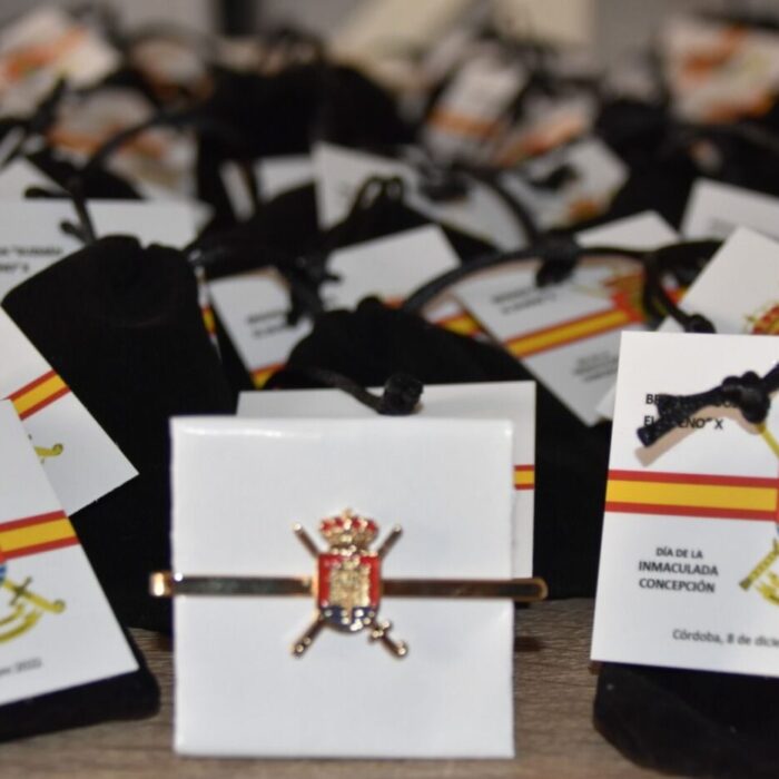 pisacorbatas militar personalizado