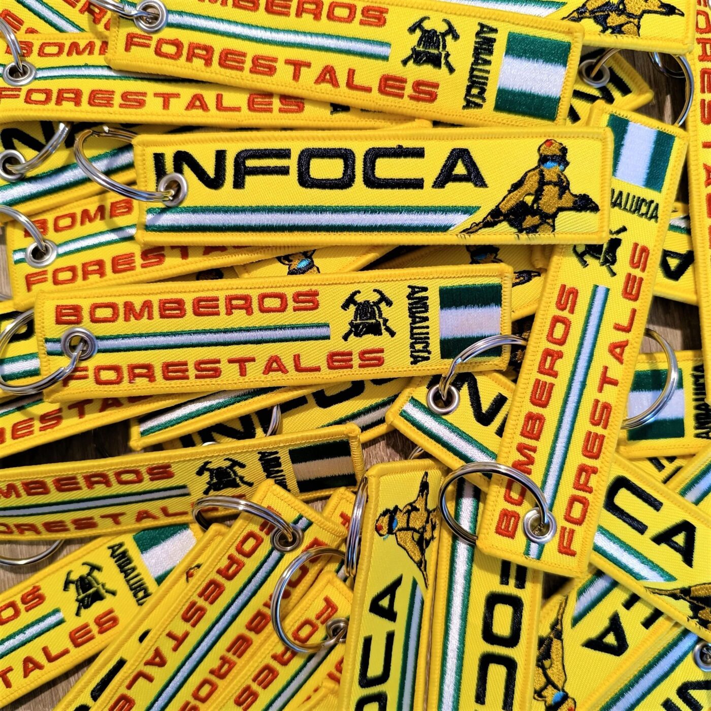 Llavero INFOCA bomberos forestales bordado - Imagen 3