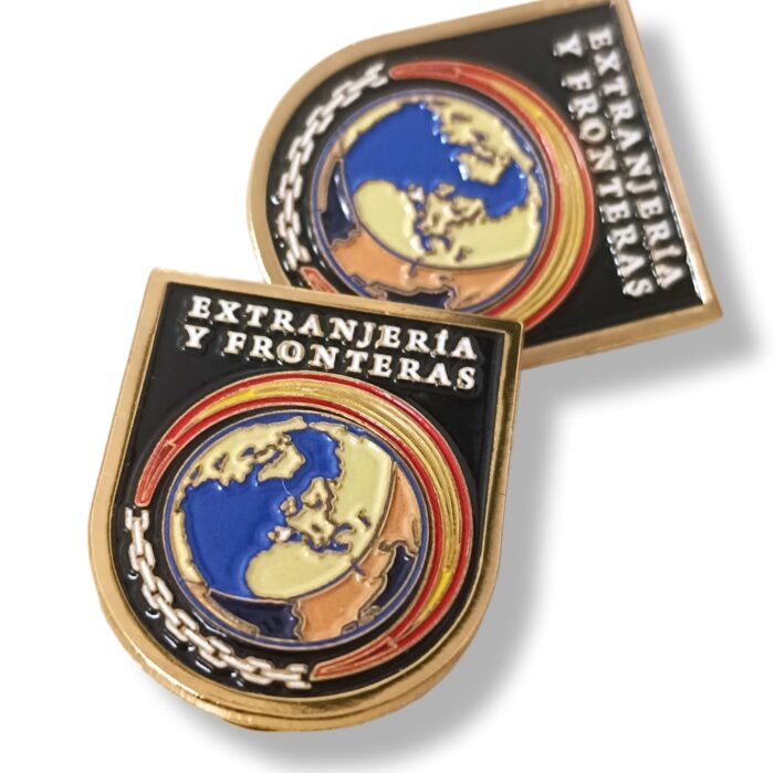 distintivo función extranjería y fronteras policía nacional