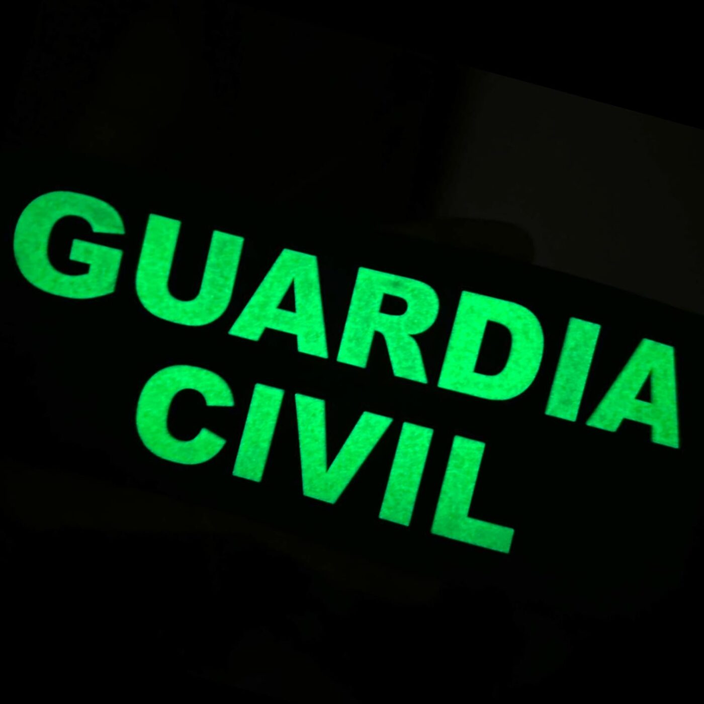 Parche-luminiscente-espalda-Guardia-Civil